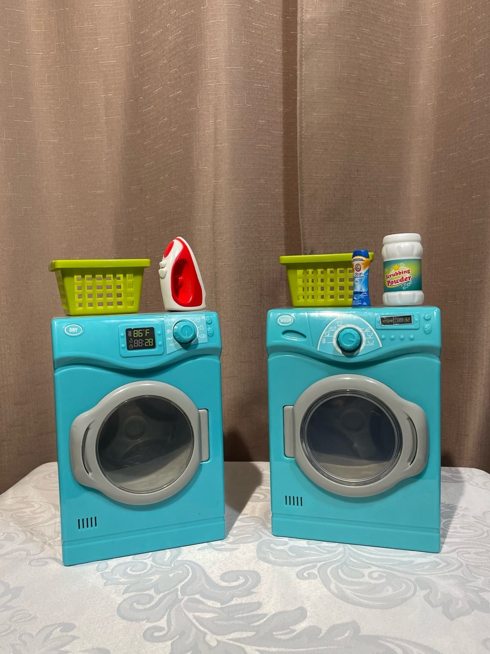 Working Our Generation Tumble and Spin Laundry Set GUC